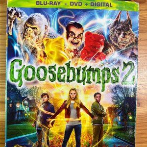 Goosebumps 2: Haunted Halloween (Blu-ray, DVD, 2018) With Slipcover Very Good $5